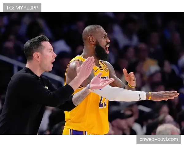 湖人队哈姆教练确认：将增加里夫斯在推进转换进攻中的持球比例